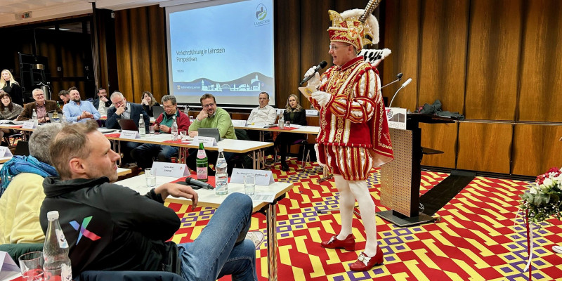 Prinz übernahm die närrische Gewalt bei Stadtratssitzung